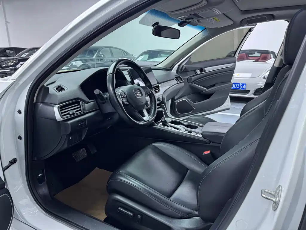 Accord 2022 260TURBO Deluxe Edition купить на сайте DeffCars