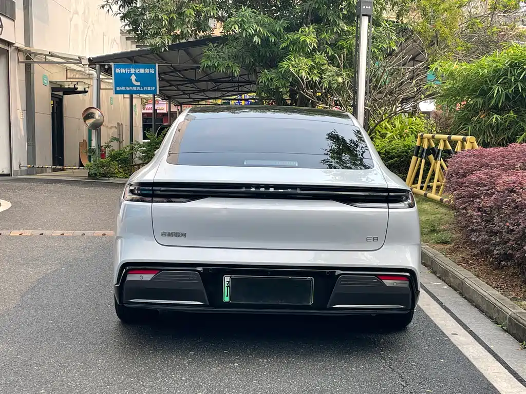 Galaxy E8 2025 700km Yuanhang Intelligent Driving Edition купить на сайте DeffCars