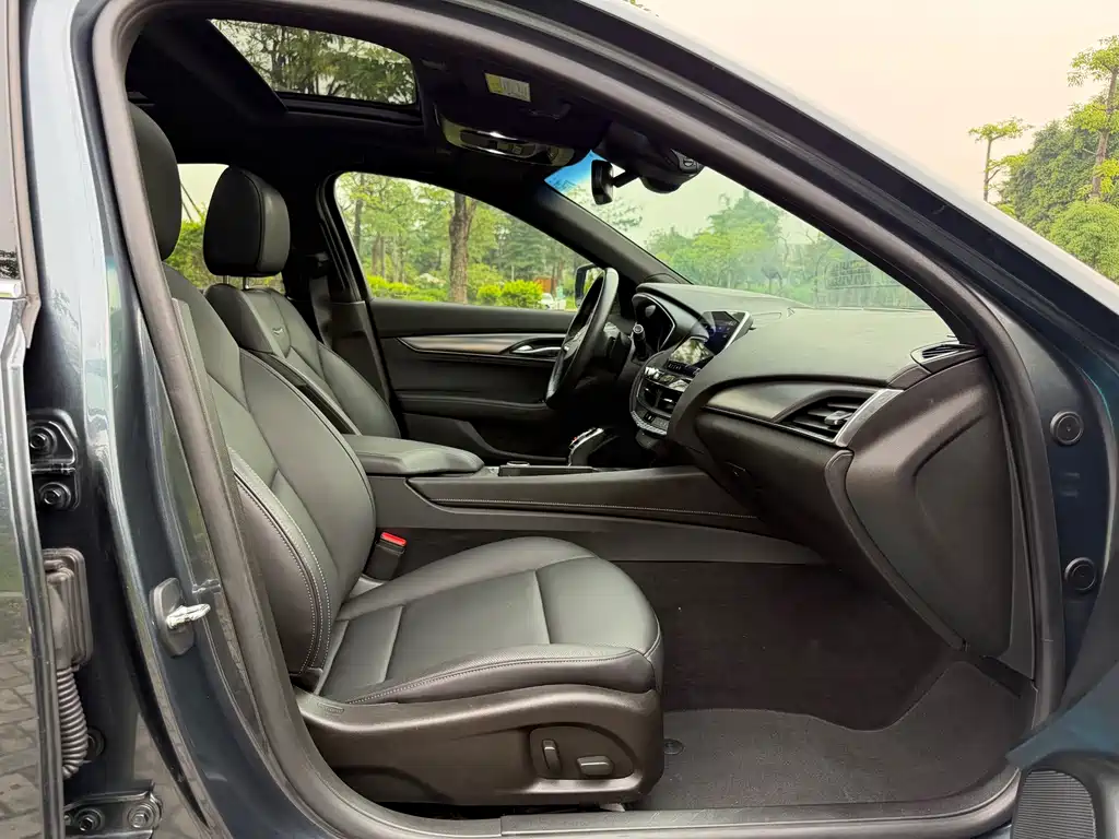 Cadillac CT5 2020 28T luxury model купить на сайте DeffCars