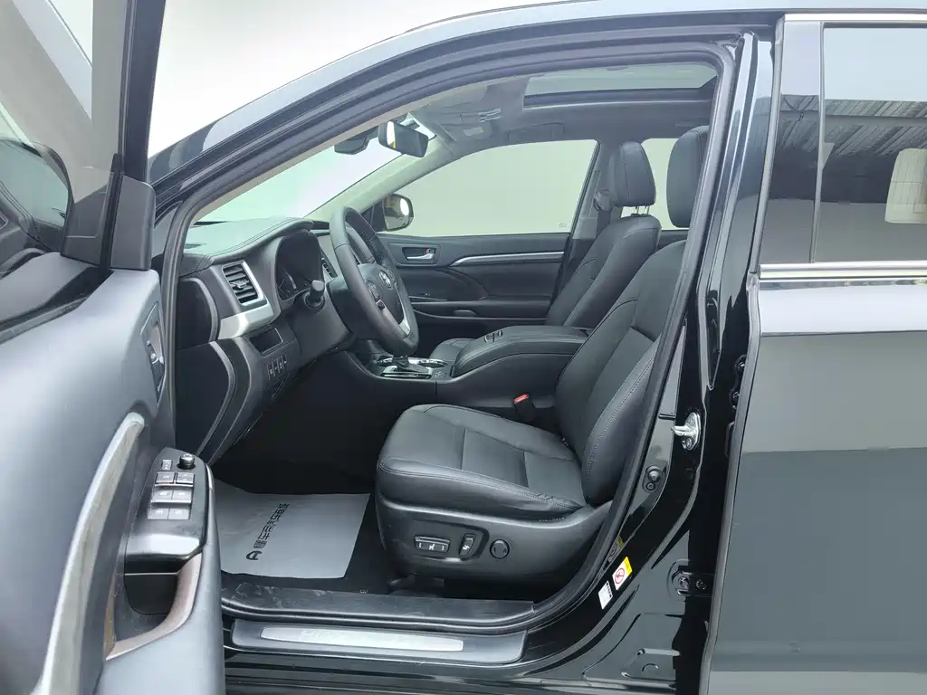 Highlander 2021 2.0T four-wheel drive premium version 7 seats купить на сайте DeffCars