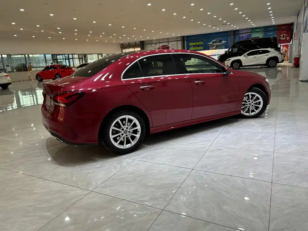 Mercedes-Benz A-Class 2020 Facelift A 200 L Sports Sedan Dynamic Type купить на сайте DeffCars