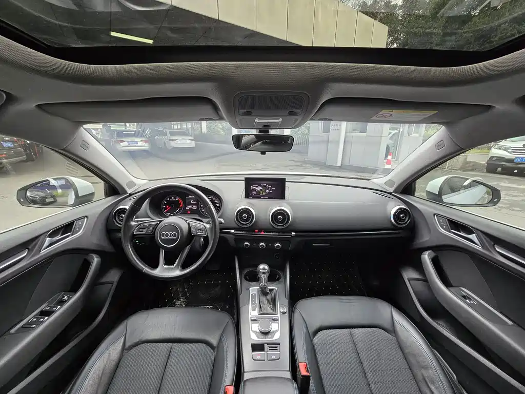Audi A3 2019 Limousine 35 TFSI Fashion Type National VI купить на сайте DeffCars