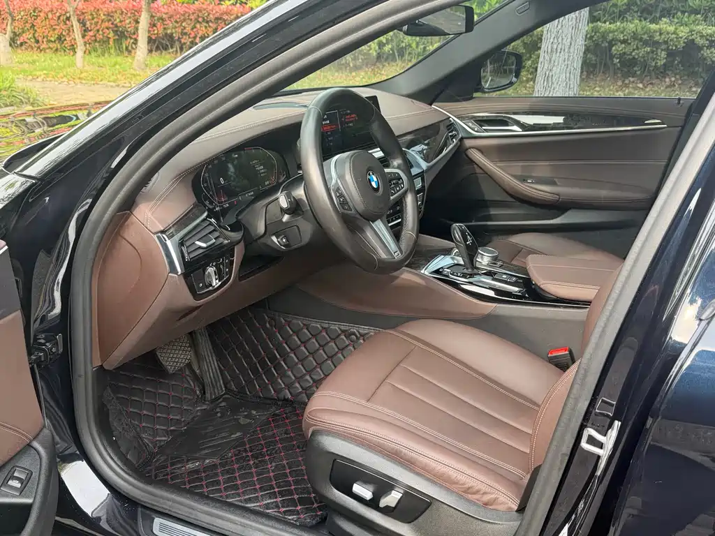 BMW 5 Series 2020 525Li M Sports Package купить на сайте DeffCars
