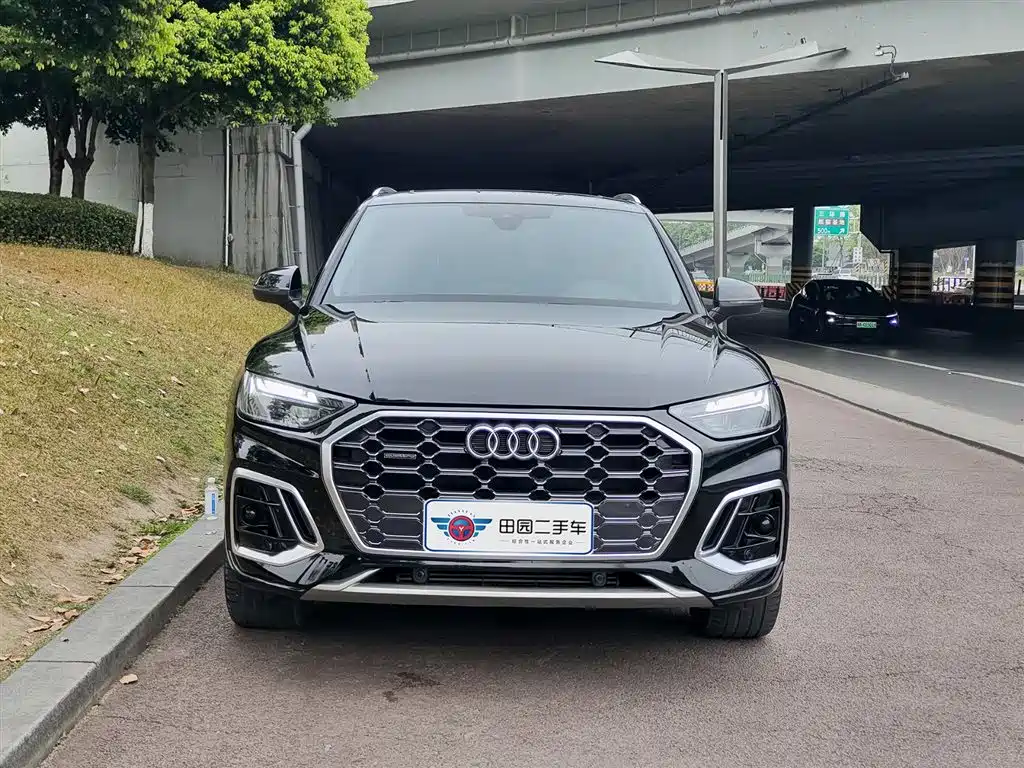 Audi Q5L 2022 facelift 40T luxury and dynamic model купить на сайте DeffCars