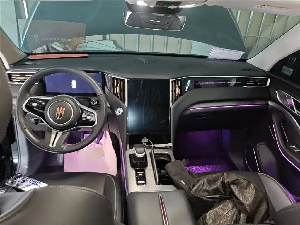 Hongqi HS7 PHEV 2024 2.0T PHEV four-wheel drive Qichang version 6 seats купить на сайте DeffCars