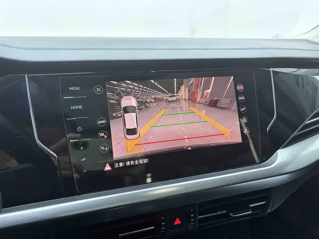 Passat 2022 330TSI Deluxe Edition купить на сайте DeffCars
