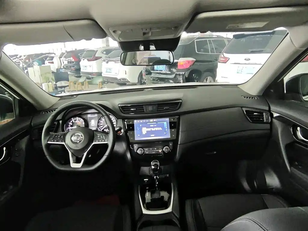 X-Trail 2023 Classic 2.0L 2WD Intelligent Link Premium Edition купить на сайте DeffCars