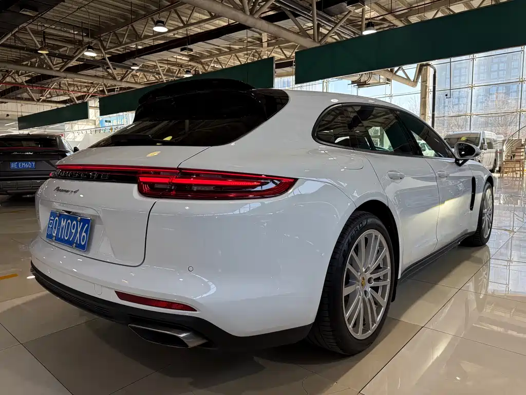 Panamera 2017 Panamera 4 Sport Turismo 3.0T купить на сайте DeffCars