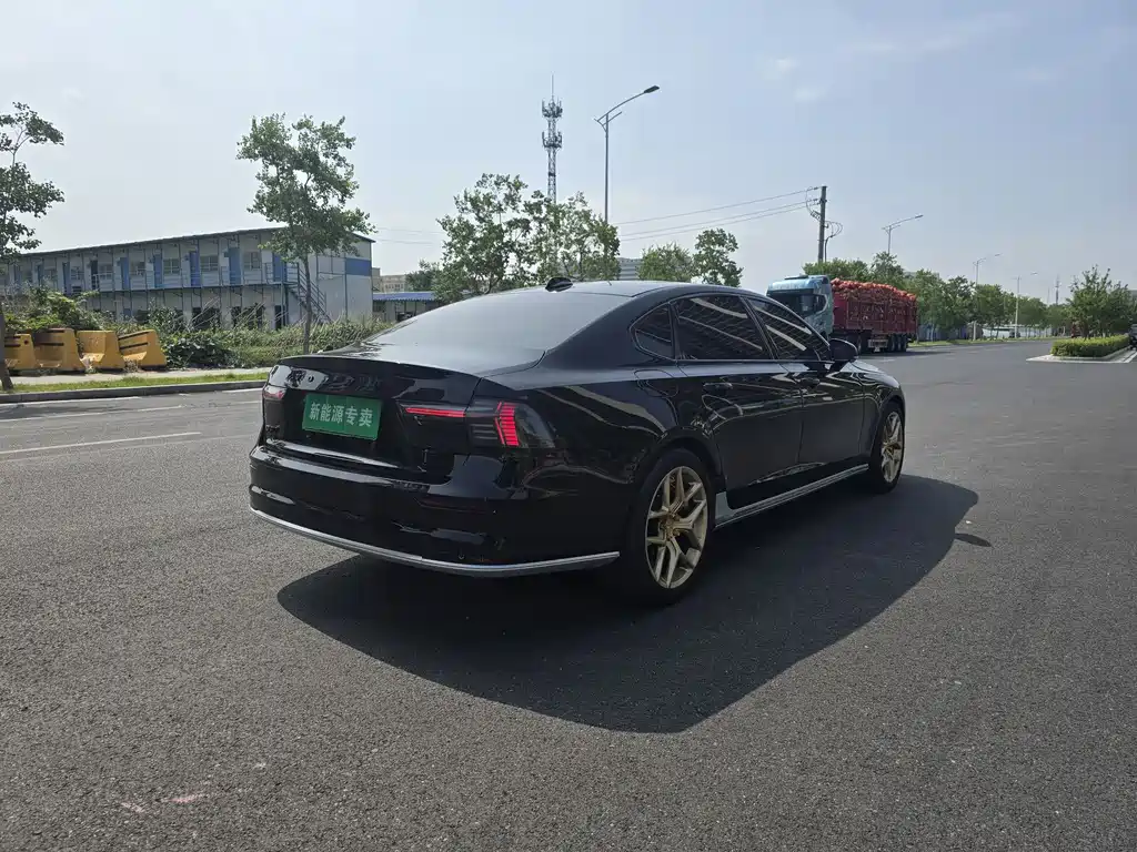 Volvo S90 plug-in hybrid 2026 plug-in hybrid four-wheel drive long range Zhiyuan luxury version купить на сайте DeffCars