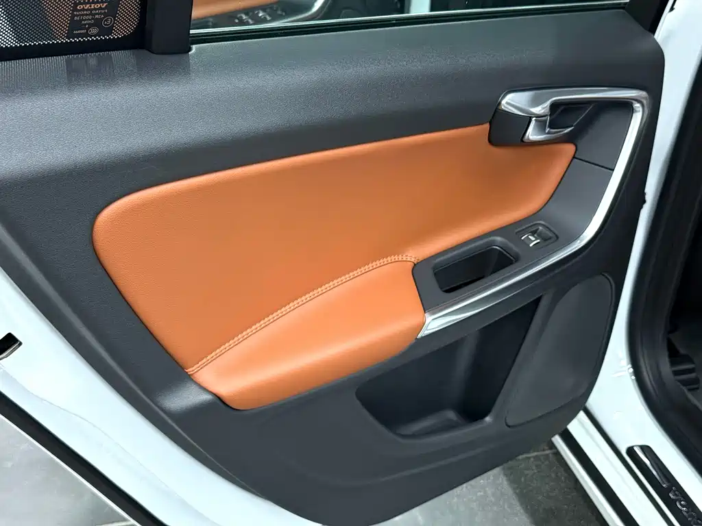 Volvo S60 2017 S60L T3 Smart Edition купить на сайте DeffCars