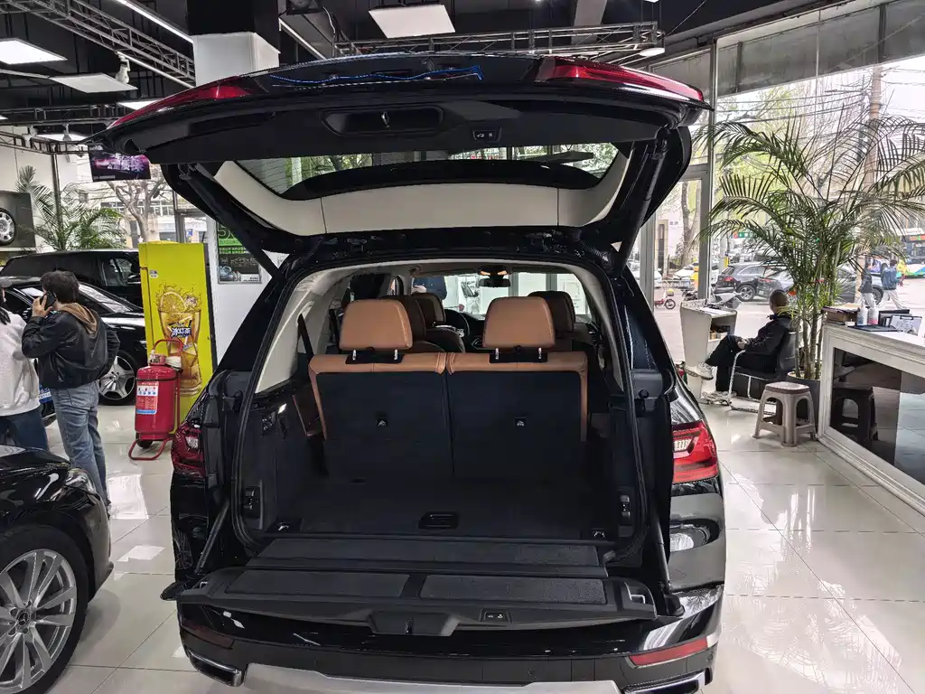 BMW X7 2019 xDrive40i Exclusive M Sports Package купить на сайте DeffCars
