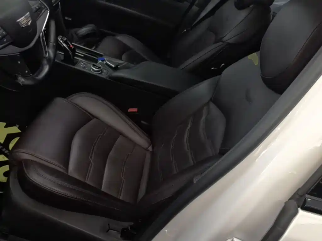 Cadillac CT6 2022 28T Premium Model купить на сайте DeffCars