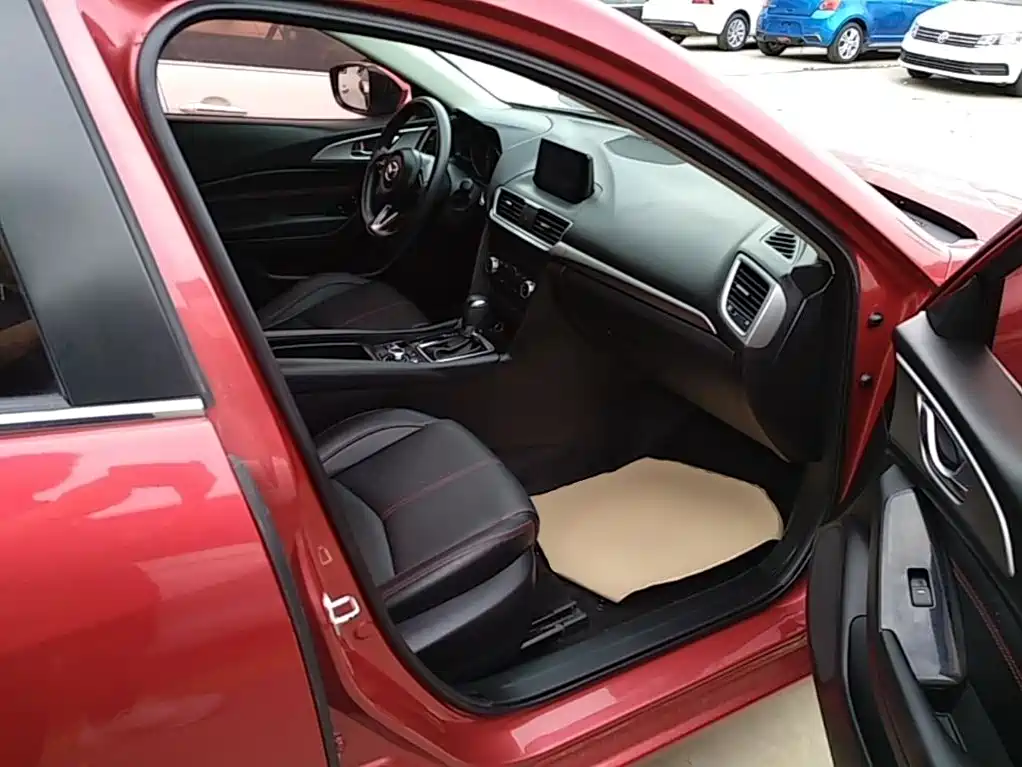 Mazda3 Angkesela 2017 sedan 1.5L automatic luxury model National V купить на сайте DeffCars