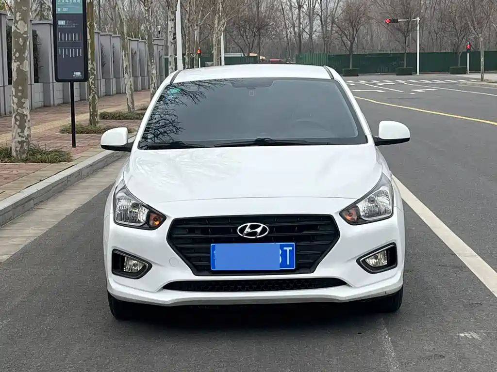 Reina 2020 1.4L manual GL refreshed version купить на сайте DeffCars