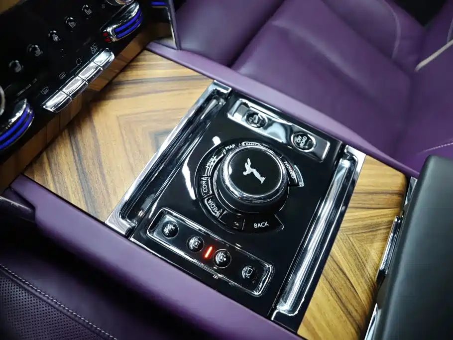 Cullinan 2018 four-seat version купить на сайте DeffCars