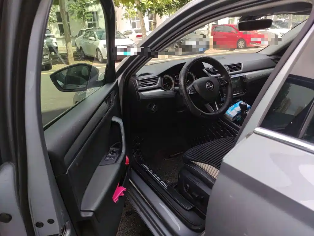 Superb 2018 TSI330 DSG Comfort Edition National V купить на сайте DeffCars