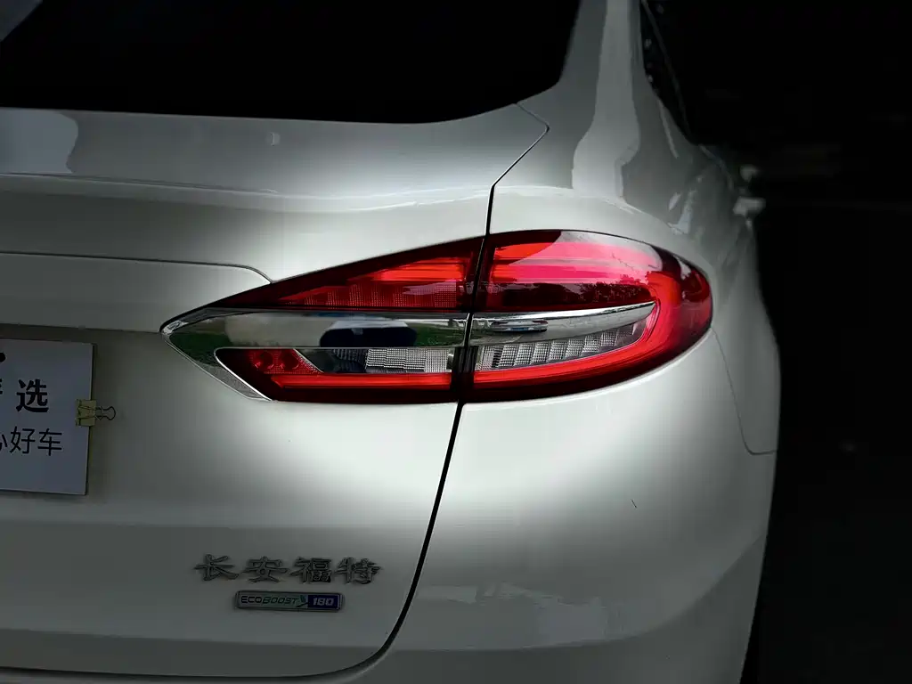 Mondeo 2020 EcoBoost 180 Fashion Model купить на сайте DeffCars