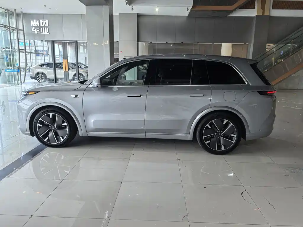Ideal L8 2025 Ultra smart refresh version купить на сайте DeffCars