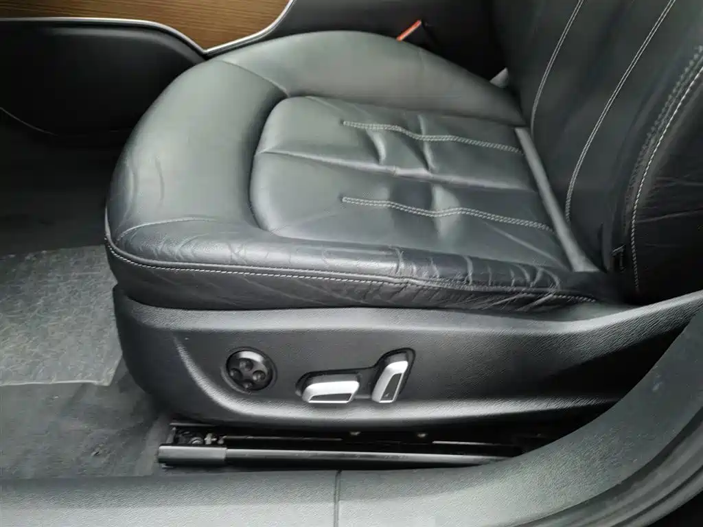 Audi A6L 2018 30th Anniversary Model 30 FSI Fashion Model купить на сайте DeffCars