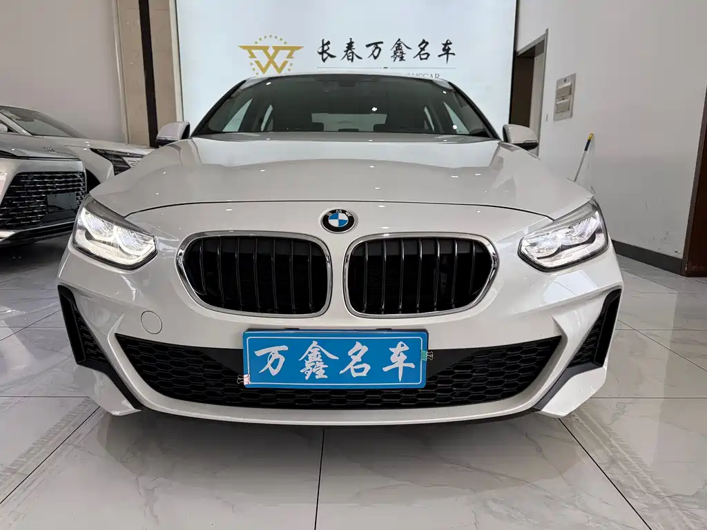 BMW 1 Series 2021 120i M Sports Edition купить на сайте DeffCars