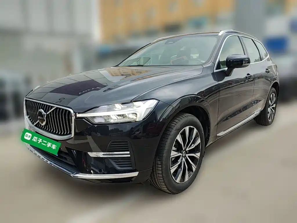 Volvo XC60 2025 B5 4WD Zhiyuan Deluxe Edition купить на сайте DeffCars