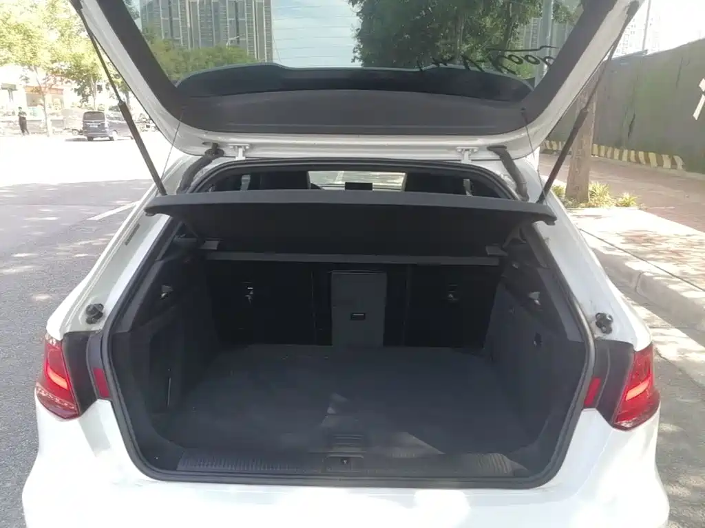 Audi A3 imported 2015 Sportback 45 TFSI S line sporty купить на сайте DeffCars