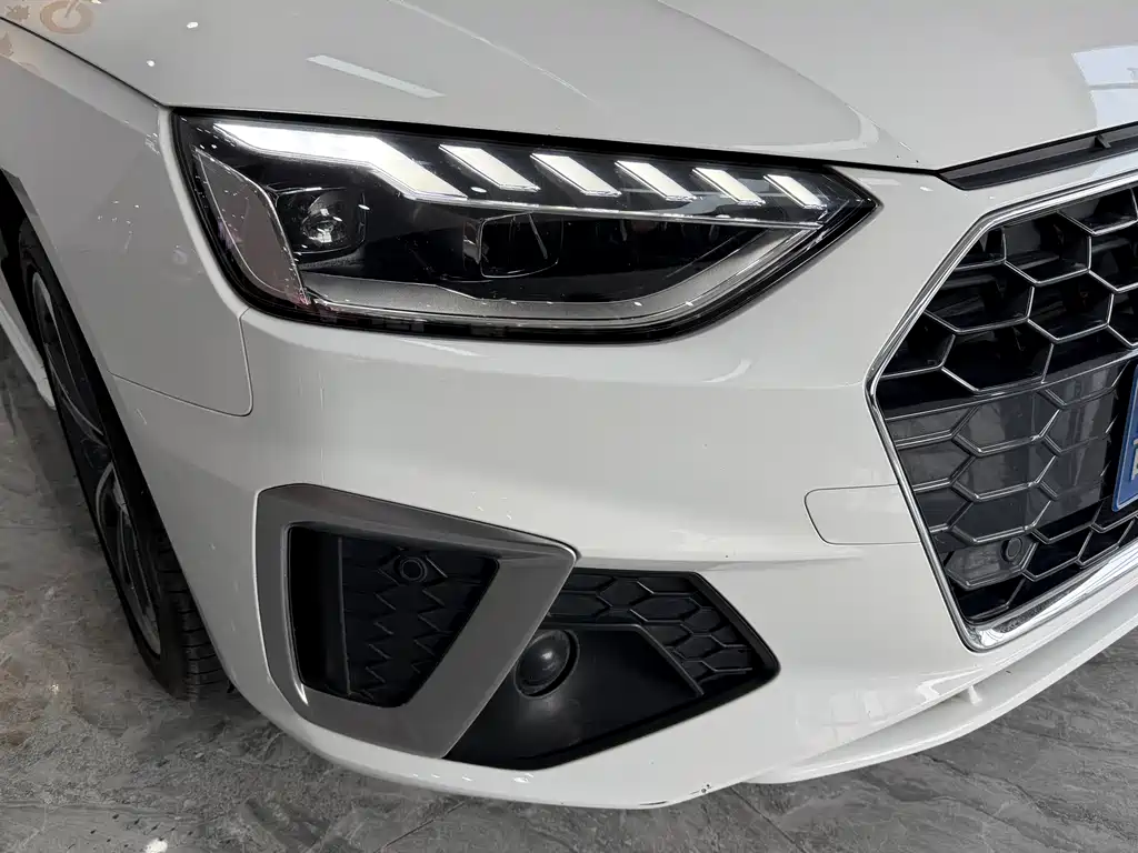Audi A4L 2022 40 TFSI Fashionable and Dynamic купить на сайте DeffCars