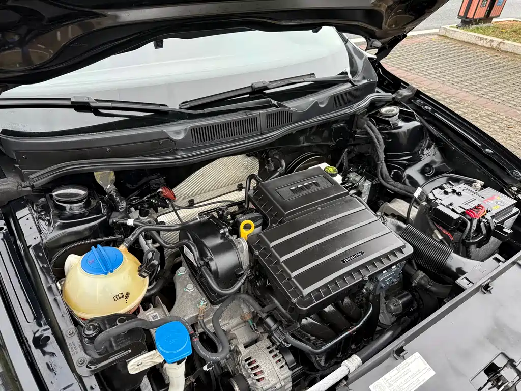 Bora 2018 1.5L automatic comfort model купить на сайте DeffCars