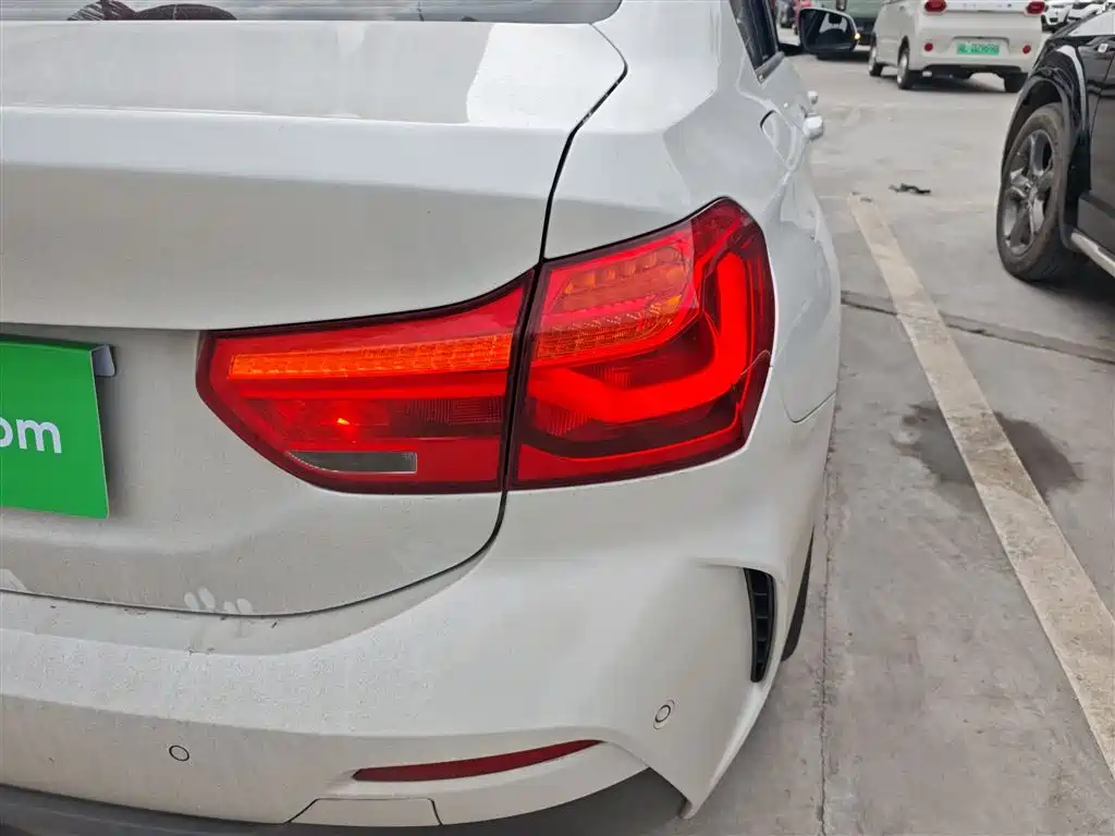 BMW 1 Series 2020 120i M Sports Package купить на сайте DeffCars