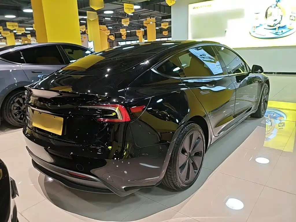 Model 3 2025 rear-wheel drive version купить на сайте DeffCars