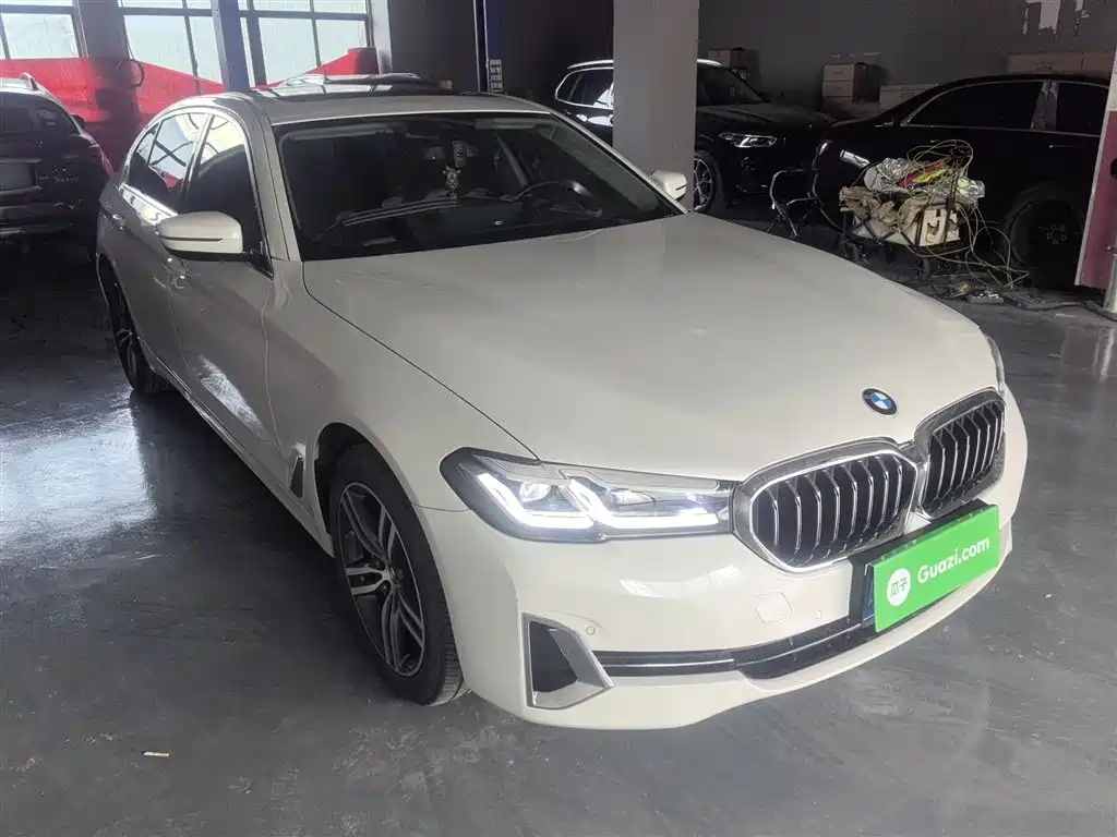 BMW 5 Series 2022 facelift 2 530Li leading model luxury package купить на сайте DeffCars