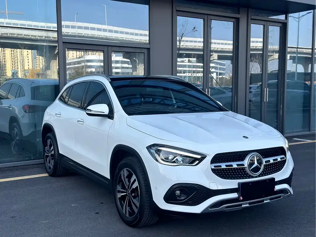 Mercedes-Benz GLA 2020 GLA 200 купить на сайте DeffCars