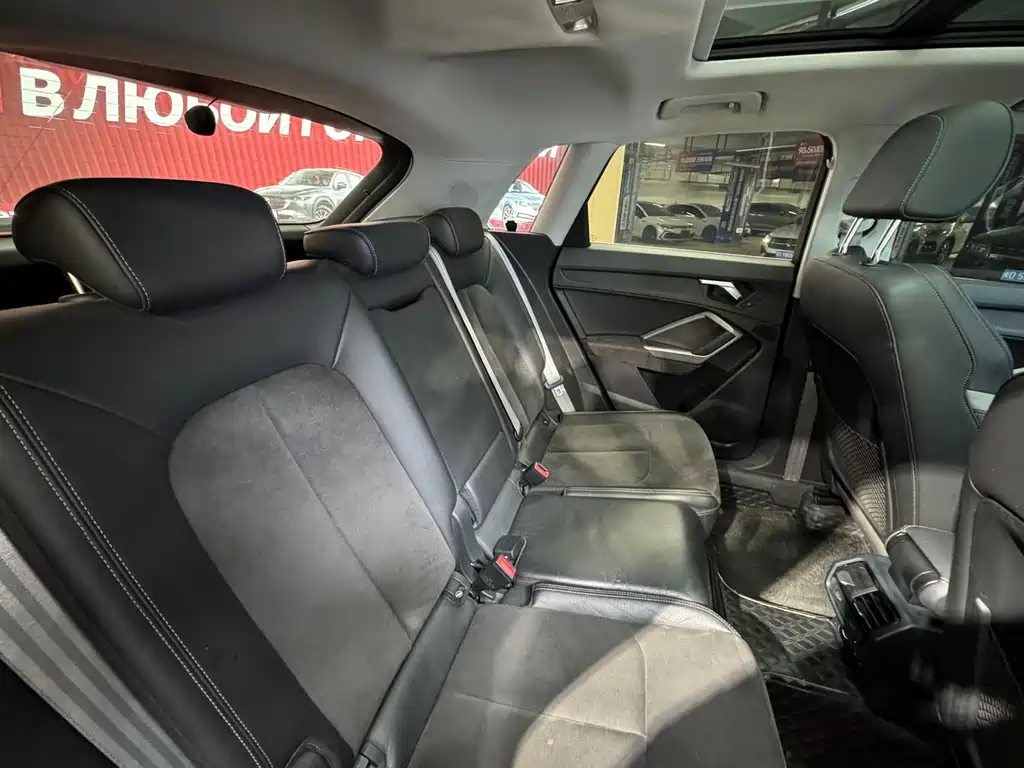 Audi Q3 2022 35 TFSI Fashionable and Dynamic купить на сайте DeffCars