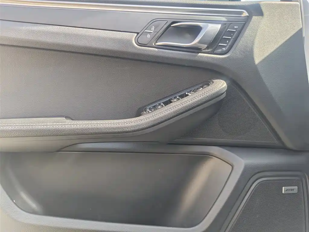 Macan 2020 Macan 2.0T купить на сайте DeffCars