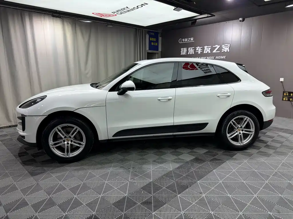 Macan 2020 Macan 2.0T купить на сайте DeffCars