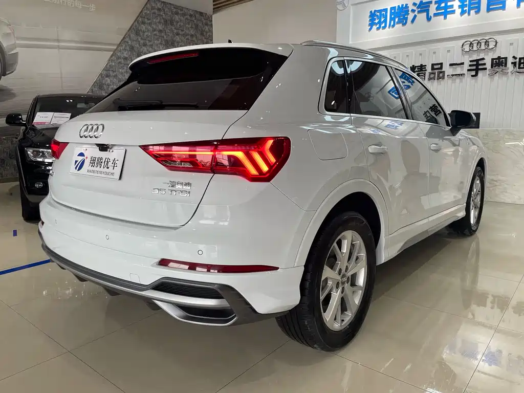 Audi Q3 2019 35 TFSI aggressive and dynamic купить на сайте DeffCars
