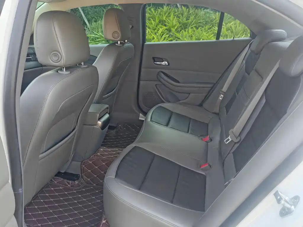 Malibu 2013 2.0L Automatic Deluxe Edition купить на сайте DeffCars