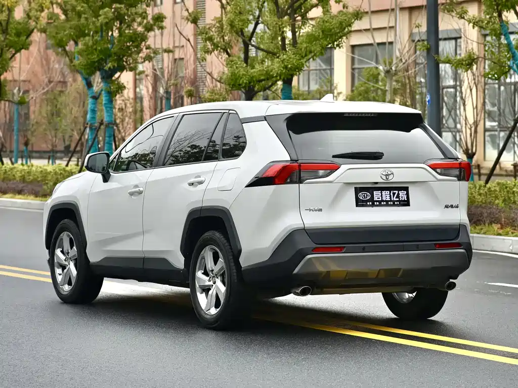 RAV4 Rongfang 2020 2.0L CVT two-wheel drive fashion version купить на сайте DeffCars