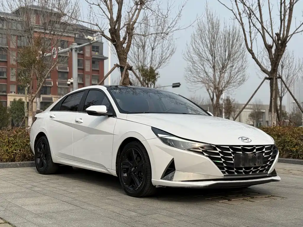Elantra 2021 1.5L CVT LUX Premium Edition купить на сайте DeffCars