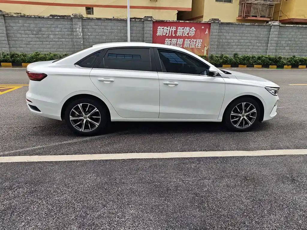 Emgrand 2022 4th generation 1.5L CVT flagship model купить на сайте DeffCars