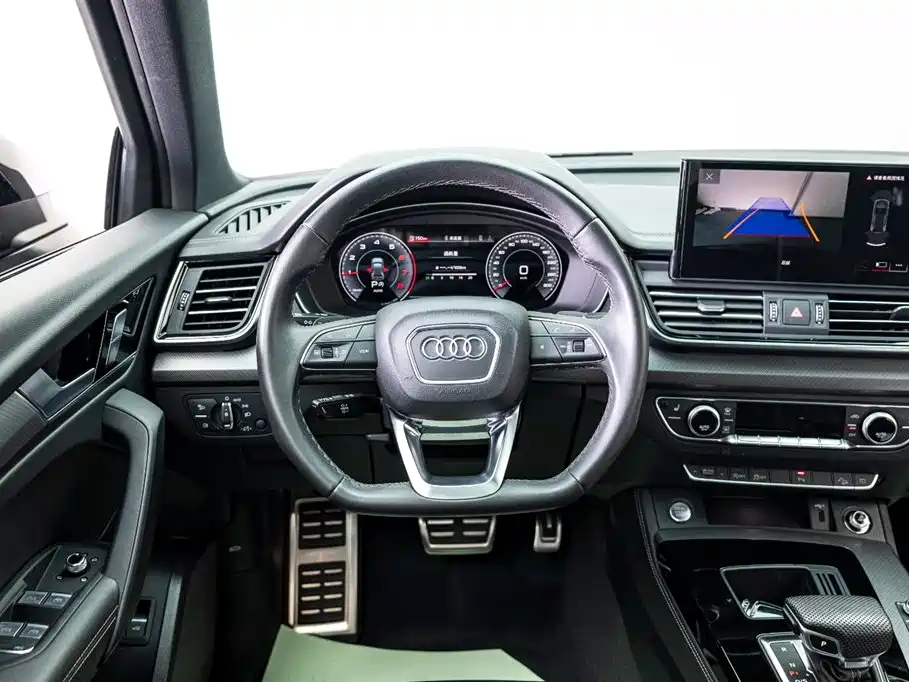 Audi Q5L 2024 40 TFSI luxury and dynamic model купить на сайте DeffCars