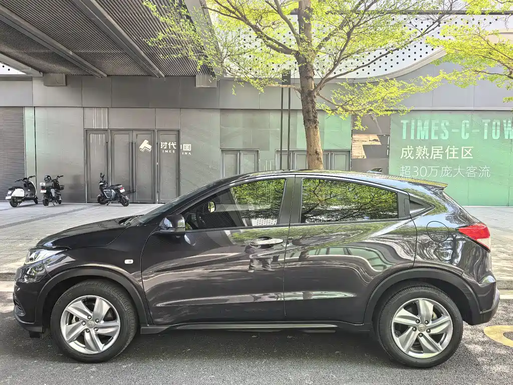 Binzhi 2020 220 TURBO CVT Elite Edition купить на сайте DeffCars
