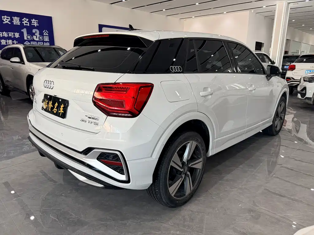 Audi Q2L 2022款 35 TFSI 时尚动感型 купить на сайте DeffCars