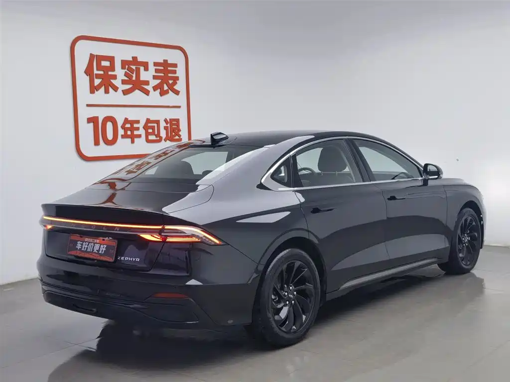 Lincoln Z 2025 2.0T Premium Hybrid Edition купить на сайте DeffCars