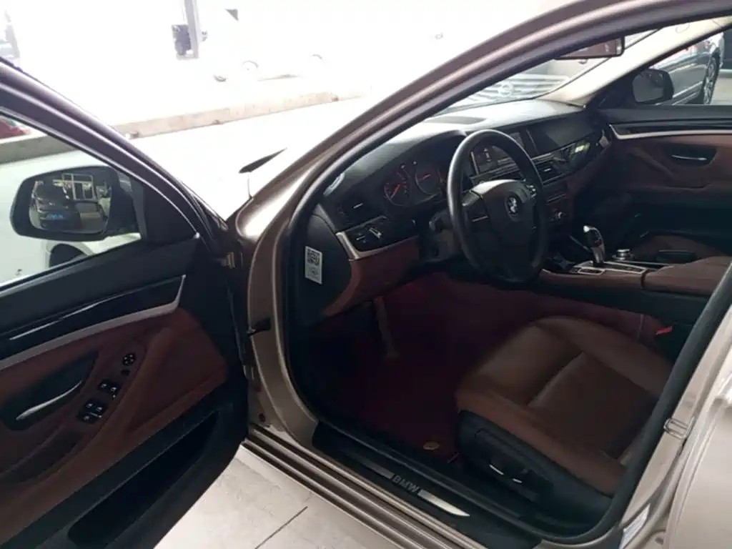 BMW 5 Series Imported 2015 520i Elegant купить на сайте DeffCars