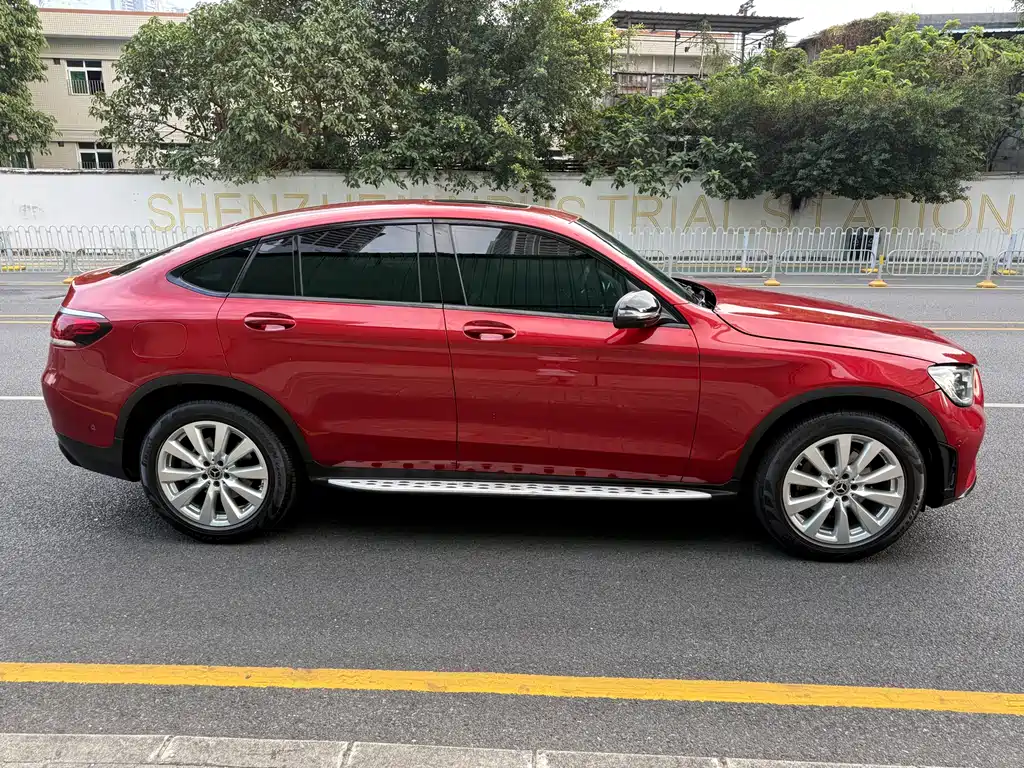 Mercedes-Benz GLC Coupe 2021 GLC 260 4MATIC Coupe SUV купить на сайте DeffCars