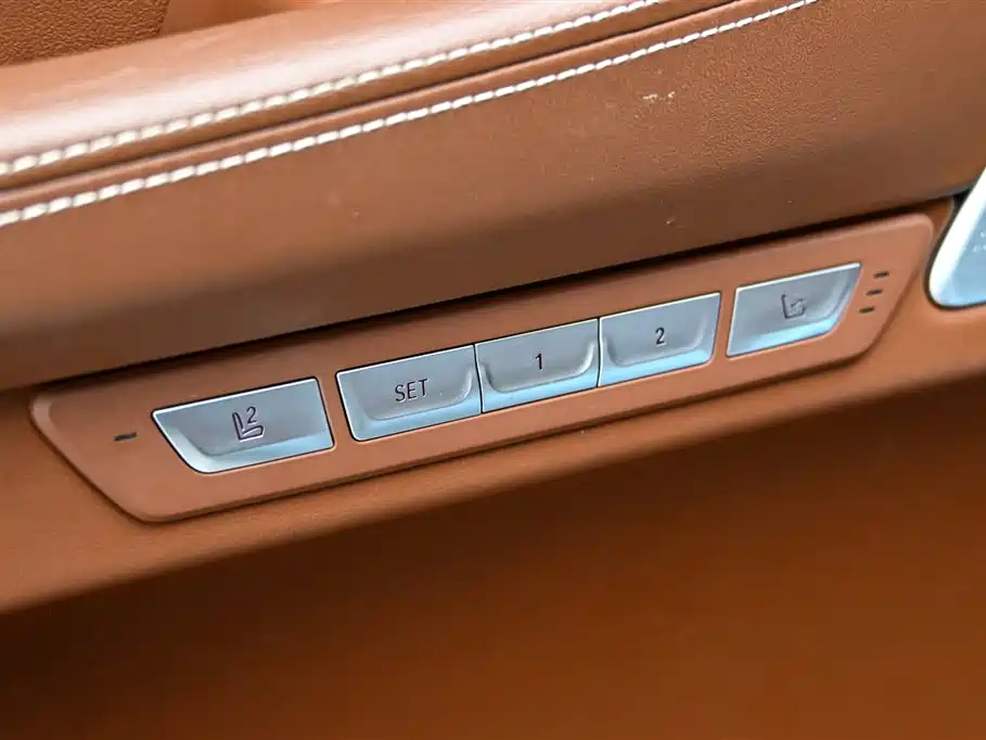 BMW 7 Series 2018 740Li xDrive Exclusive M Sports Package купить на сайте DeffCars