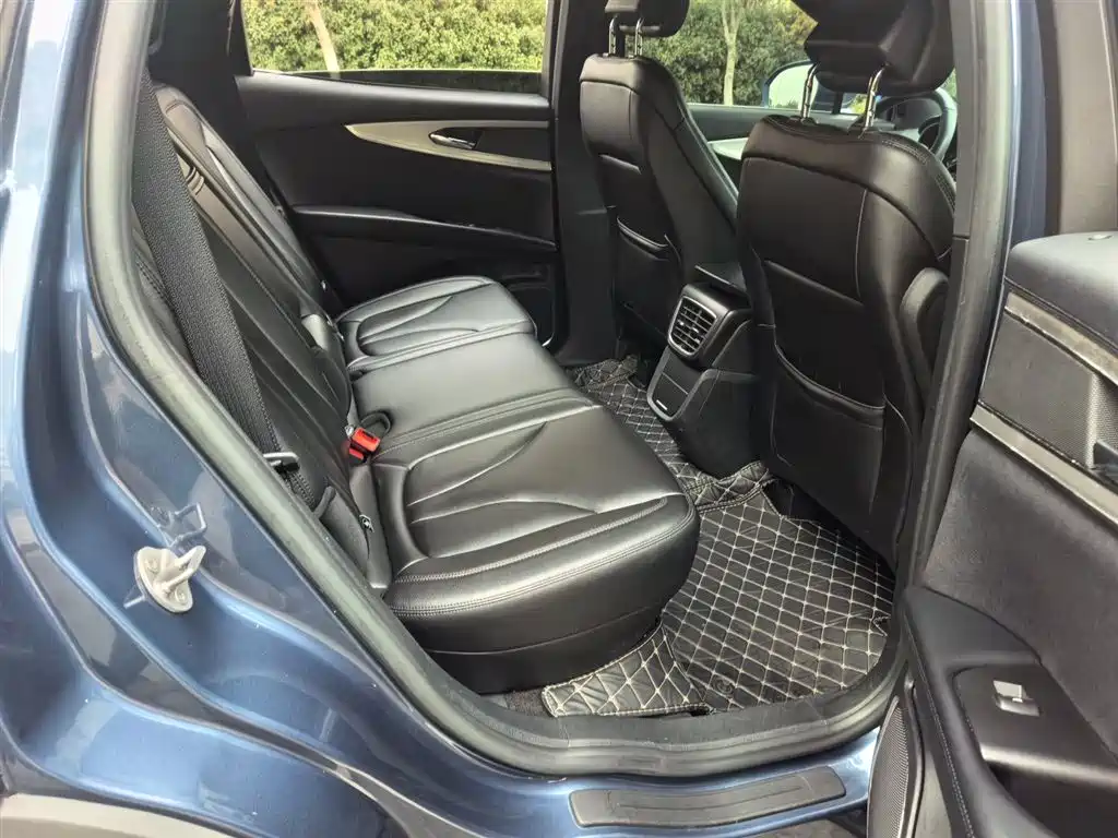 Voyager imported 2019 2.0T two-wheel drive Zunyue Edition, National VI купить на сайте DeffCars