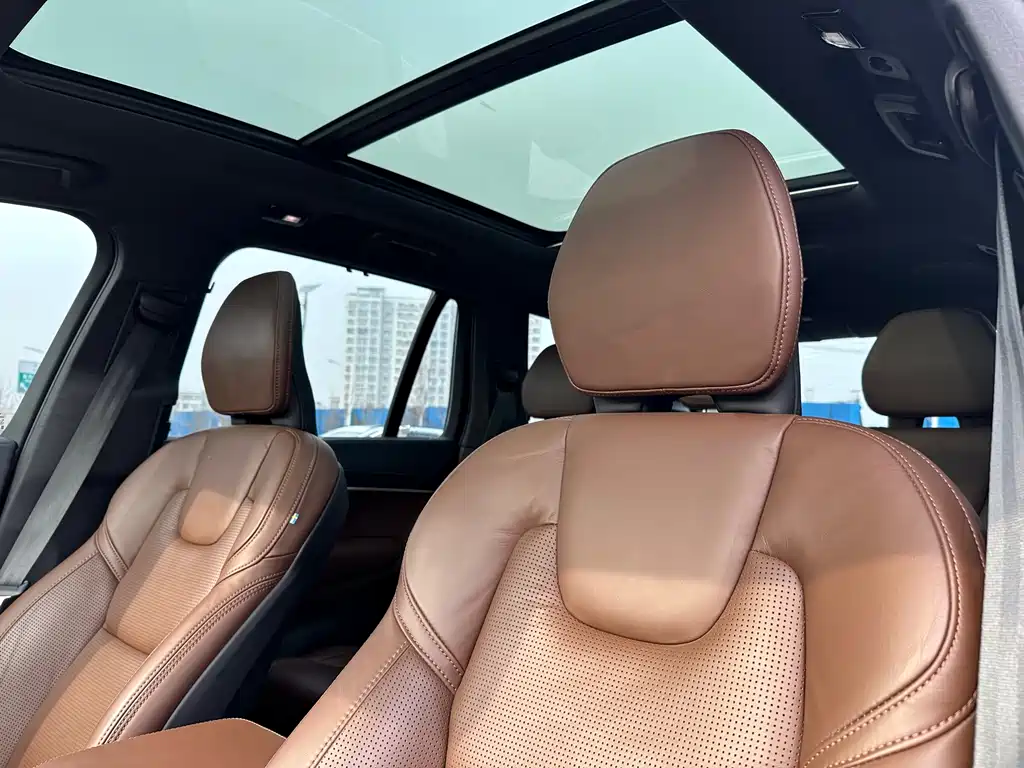 Volvo XC90 2024 B6 Zhiya Luxury Edition 7 seats купить на сайте DeffCars