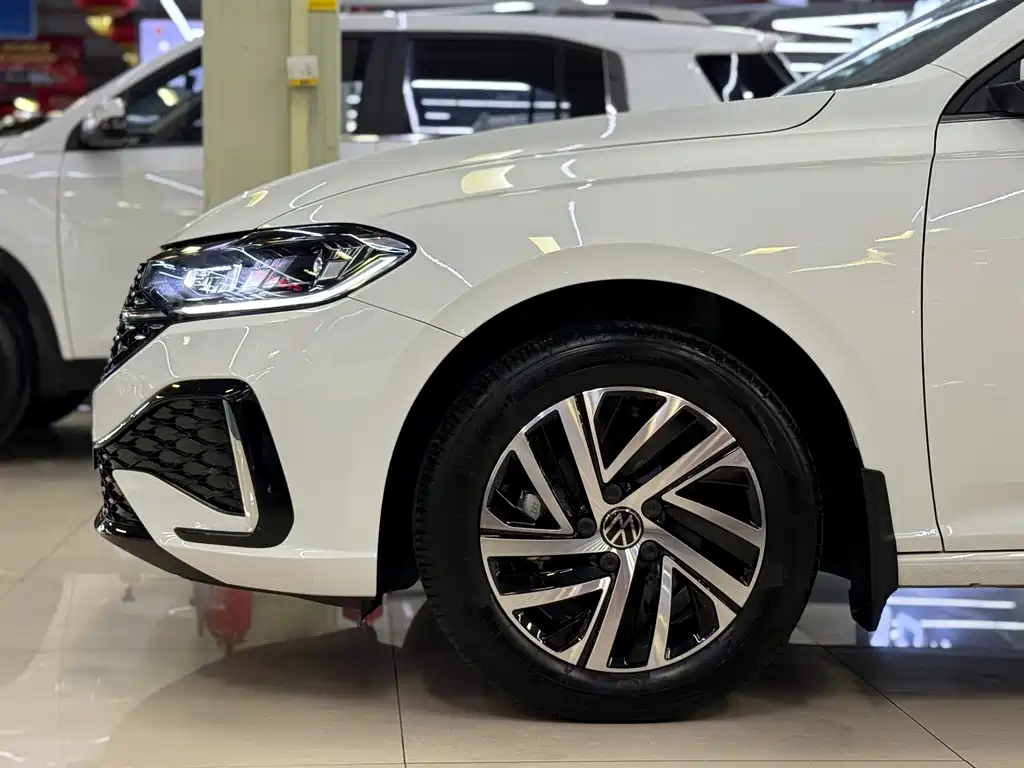 Lavida 2024 1.5L Automatic Starry Sky Five Million Edition купить на сайте DeffCars